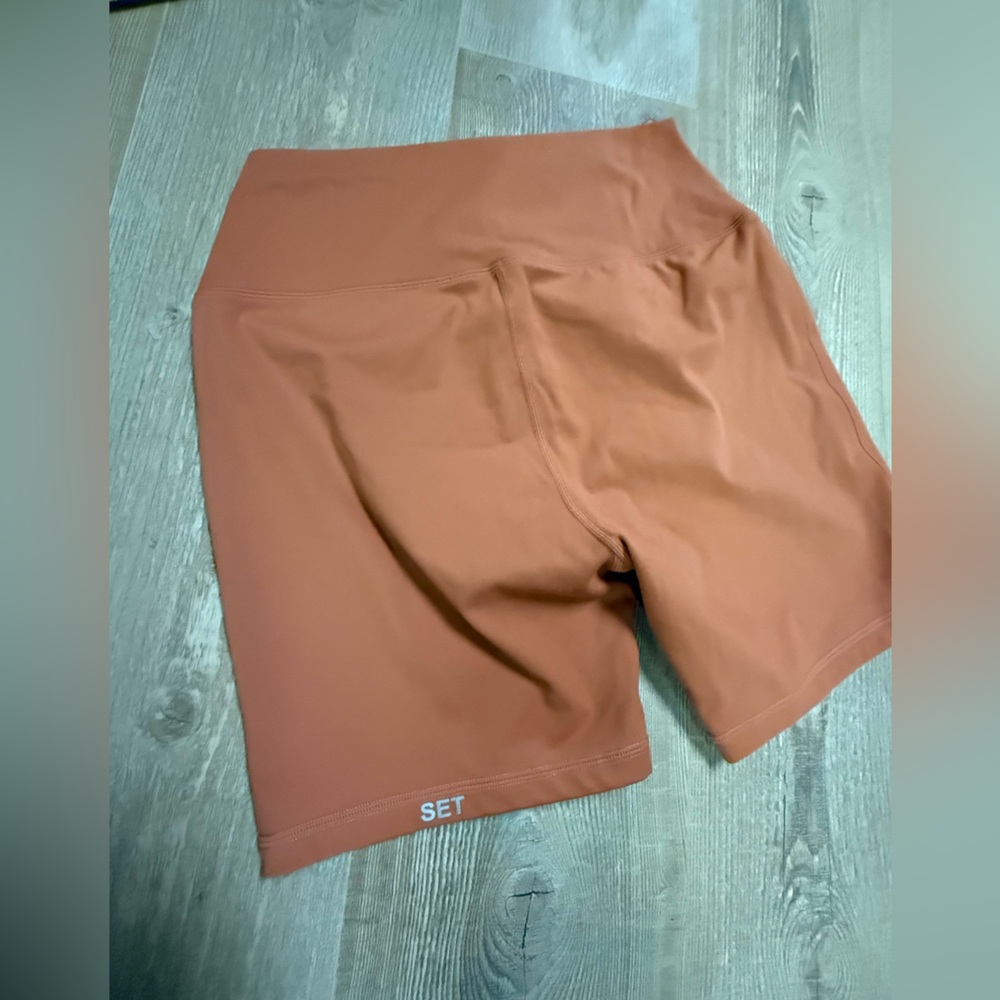 SET Active Women’s Rust Bike Shorts